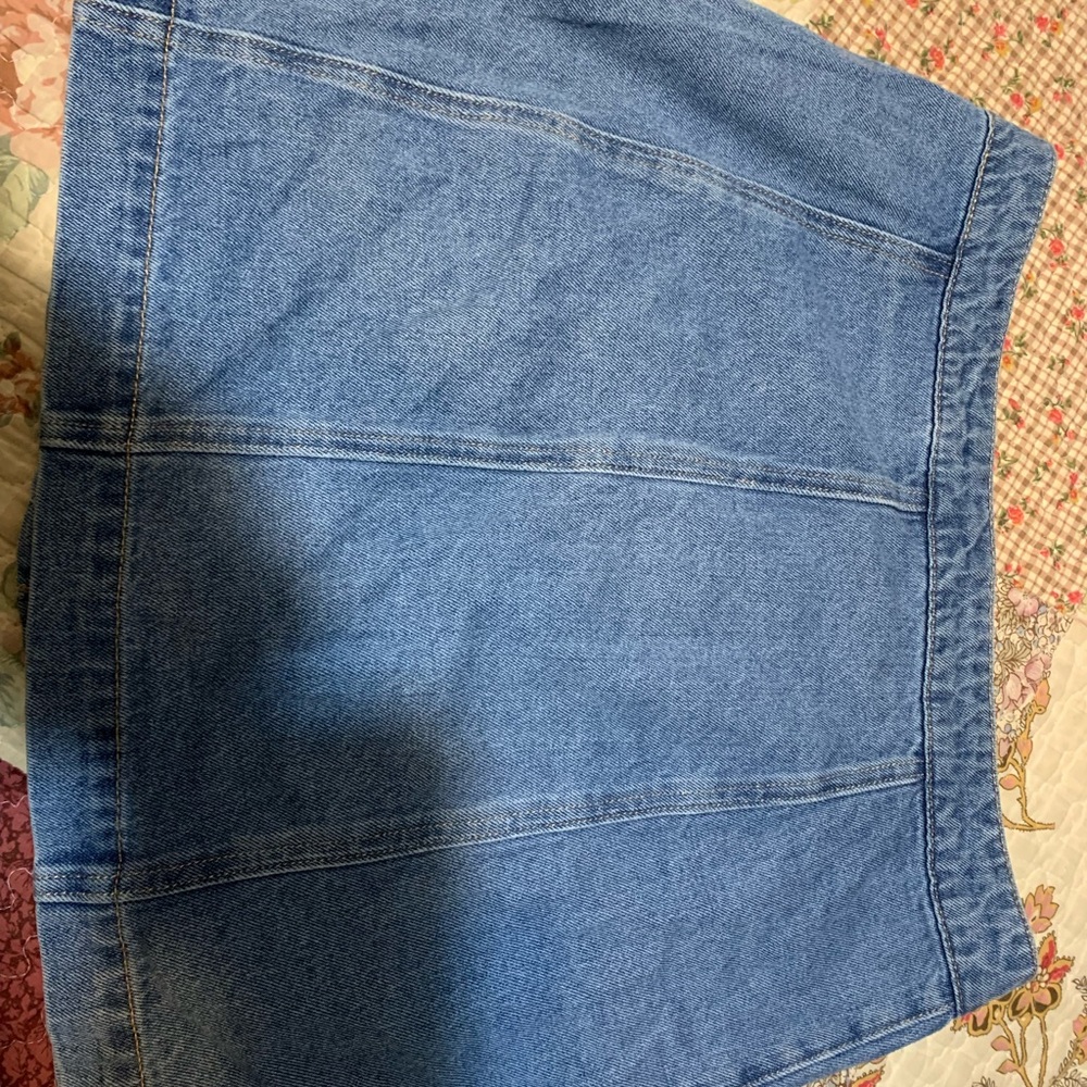 Forever 21 Blue Button-Front mini Denim Skirt - Picture 2 of 3